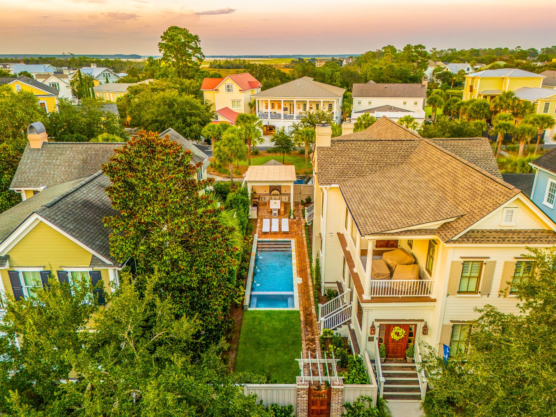 Narrow-lot lap pool — Heritage Pools project